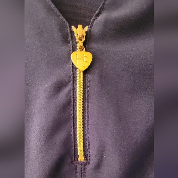 Navy scrub top with gold zippers - Picture 2 of 4